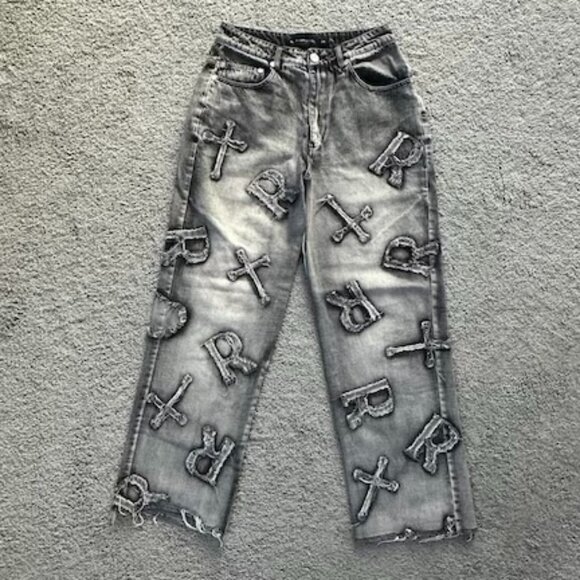 Racer Worldwide Men’s Distressed Letter Washed Black Patched Jeans in Size 28 - Picture 1 of 15